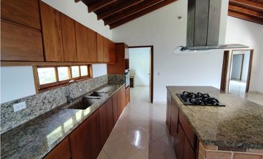 Casa en Arriendo en Envigado sector Antillas