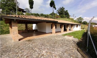 Casa en Arriendo en Envigado sector Antillas