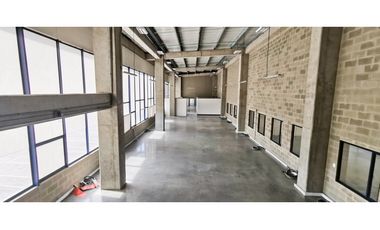 Arrendamiento Bodegas Clase A 4.994 M2