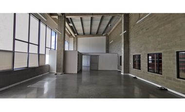 Arrendamiento Bodegas Clase A 4.994 M2