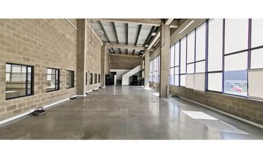 Arrendamiento Bodegas Clase A 4.994 M2