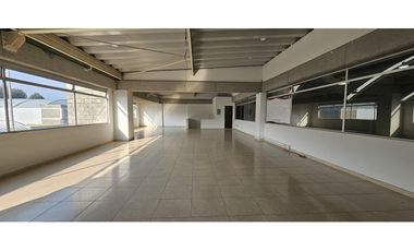 Vendo Bodega Autopista Medellín 1.283 M2