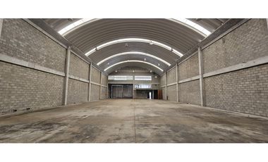 Vendo Bodega Autopista Medellín 1.283 M2