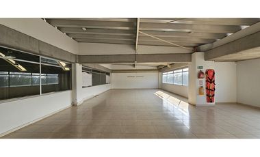 Vendo Bodega Autopista Medellín 1.283 M2