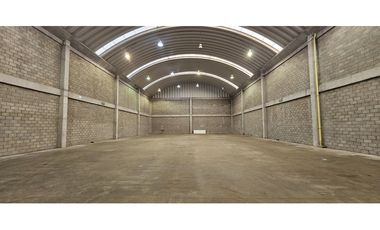 Vendo Bodega Autopista Medellín 1.283 M2