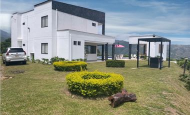 Casa finca Moderna en san Jeronimo
