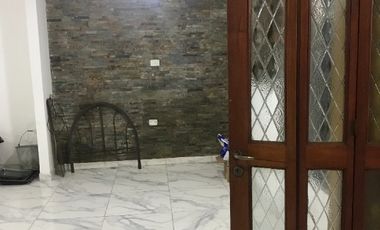 Casa PH en venta en Ezpeleta Este