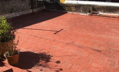 Casa PH en venta en Ezpeleta Este