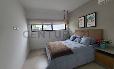 Venta Casa Moderna de Estreno en Urb. La Costa Samborondón