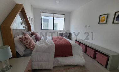 Venta Casa Moderna de Estreno en Urb. La Costa Samborondón