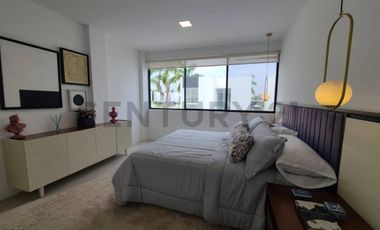 Venta Casa Moderna de Estreno en Urb. La Costa Samborondón