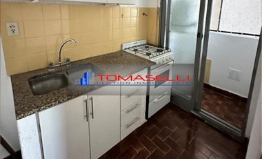 ALQUILER - APTO PROFESIONAL - DEPARTAMENTO 2 AMBIENTES CON BALCON y LAVADERO -