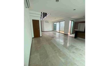 Casa en Venta Residencial Palmira zona Country