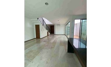 Casa en Venta Residencial Palmira zona Country