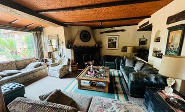Vendo espectacular casa colonial en prestigioso conjunto cerrado, La Calera