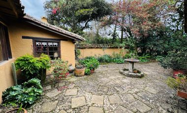 Vendo espectacular casa colonial en prestigioso conjunto cerrado, La Calera