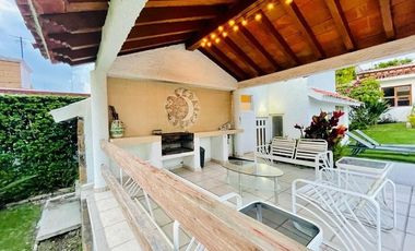 Casa y Bungalow en Venta en Lomas de Cocoyoc; Morelos