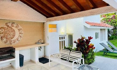 Casa y Bungalow en Venta en Lomas de Cocoyoc; Morelos