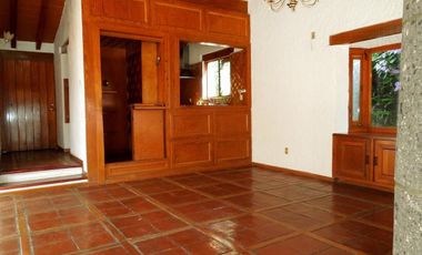 Casa y Bungalow en Venta en Lomas de Cocoyoc; Morelos