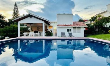 Casa y Bungalow en Venta en Lomas de Cocoyoc; Morelos