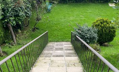 CASA CON JARDIN EN BOSQUES DE LAS LOMAS VENTA O RENTA