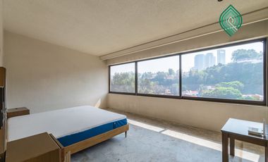 CASA CON JARDIN EN BOSQUES DE LAS LOMAS VENTA O RENTA
