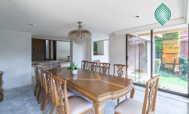 CASA CON JARDIN EN BOSQUES DE LAS LOMAS VENTA O RENTA