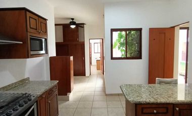 En Venta, Casa de un piso en Las Fincas, Temozón Norte Mérida, Yucatán (3Rec)