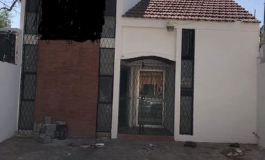 CASA IDEAL PARA OFICINAS PARA REMODELAR,  COL CENTRO