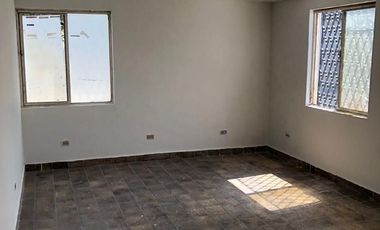 CASA IDEAL PARA OFICINAS PARA REMODELAR,  COL CENTRO