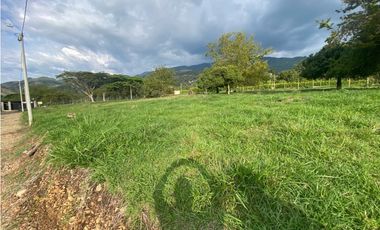 Lotes desde 1.500m2 hasta 2.540m2 en venta La Buitrera Palmira Valle