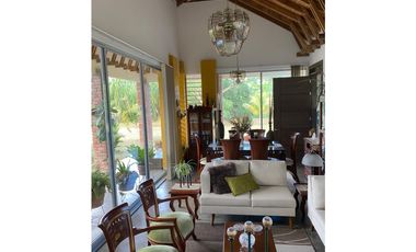 SE VENDE CASA CAMPESTRE BUGALAGRANDE VALLE.