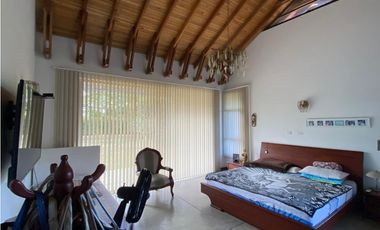 SE VENDE CASA CAMPESTRE BUGALAGRANDE VALLE.