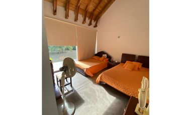 SE VENDE CASA CAMPESTRE BUGALAGRANDE VALLE.