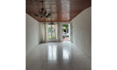 CASA EN VENTA BARRIO SANTA MONICA-DOSQUEBRADAS