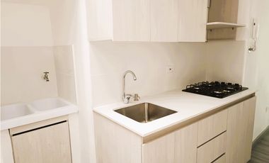 Apartaestudio remodelado en venta en Laureles - Almería (AC)