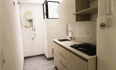 Apartaestudio remodelado en venta en Laureles - Almería (AC)