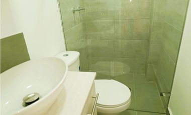 Apartaestudio remodelado en venta en Laureles - Almería (AC)
