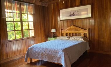 SE VENDE HERMOSA CASA ALTOS DE CERRO AZUL DE DOS PISOS 1317M2 YL