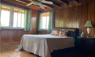 SE VENDE HERMOSA CASA ALTOS DE CERRO AZUL DE DOS PISOS 1317M2 YL