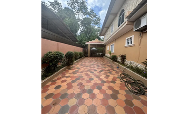 LAS CUMBRES / VILLA ZAITA / 600 M2 / 2 NIVELES / 5 HABITAC / DEPOSITO