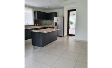 Se alquila apartamento en Panamá pacifico con linea blanca