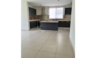Se alquila apartamento en Panamá pacifico con linea blanca