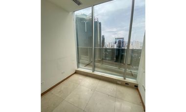 Se vende oficina en calle 50 edificio el tornillo