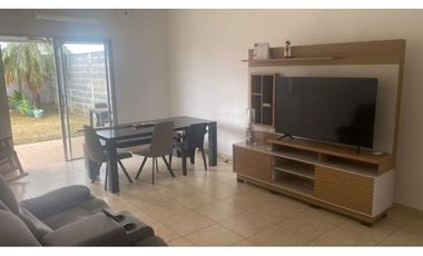 Se alquila casa en las Arboledas Cluster los olivos