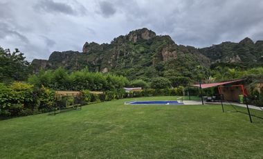 Casa en Venta en Tepoztlán en condominio