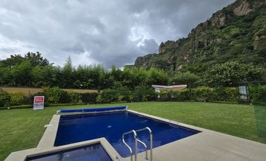 Casa en Venta en Tepoztlán en condominio