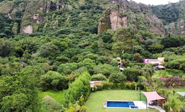 Casa en Venta en Tepoztlán en condominio