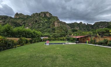 Casa en Venta en Tepoztlán en condominio