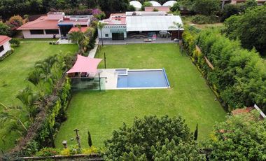 Casa en Venta en Tepoztlán en condominio